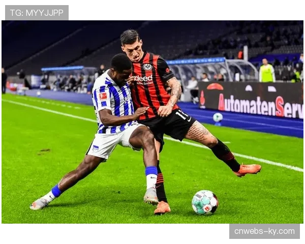 实时：穆阿尼助攻，法兰克福率先破门